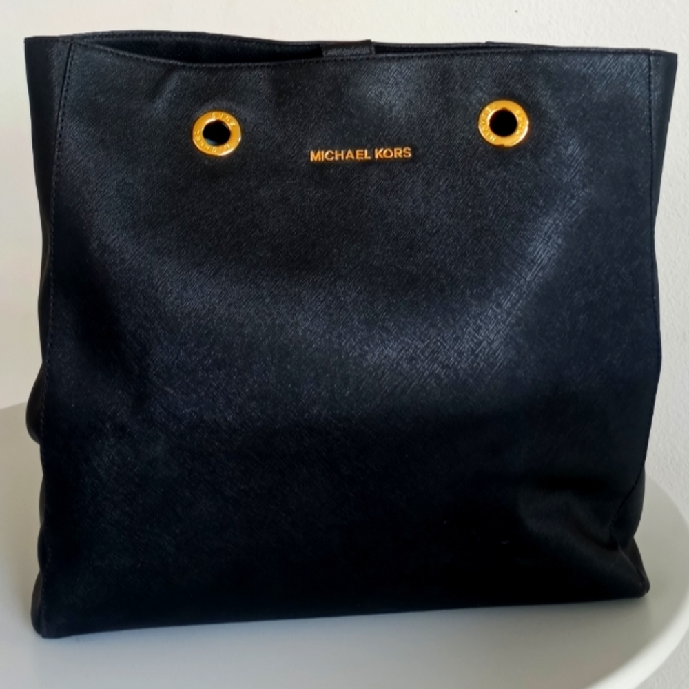 Michael Kors Tote - Missing Straps